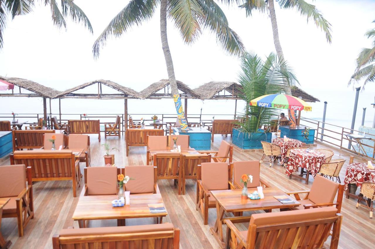 Black Beach Resort Varkala Bagian luar foto